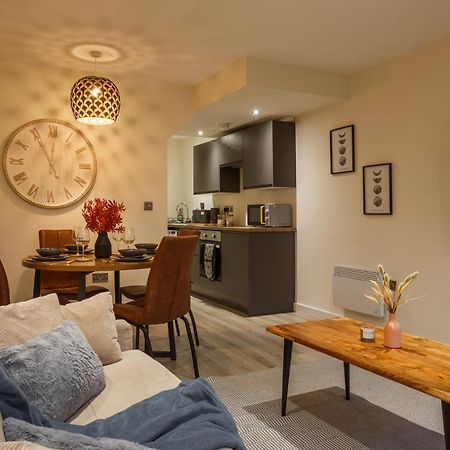 Modern And Cozy Two-Bed Apartment In Bradford ブラッドフォード エクステリア 写真